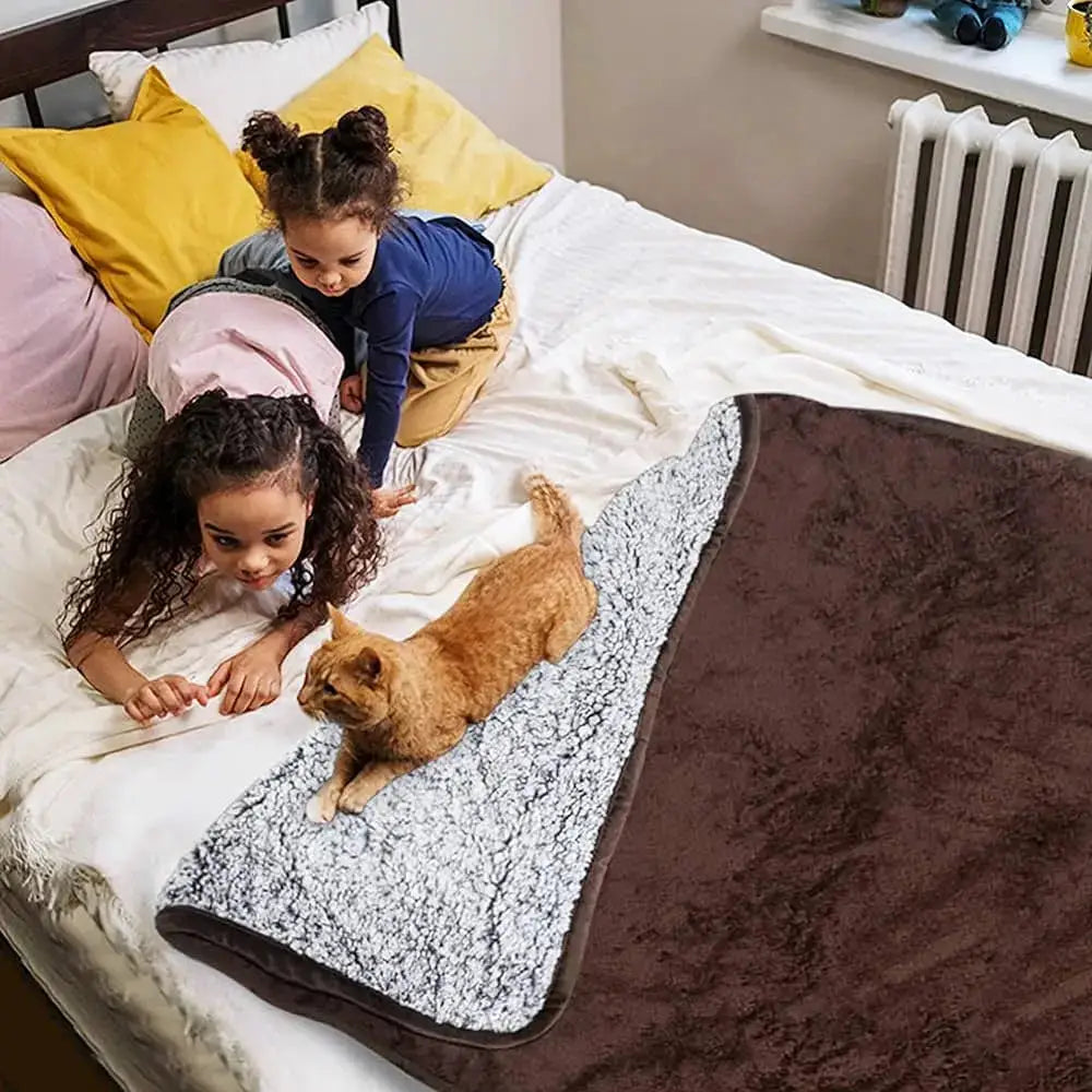 Pets Waterproof Throw Blanket Paws and Purrz